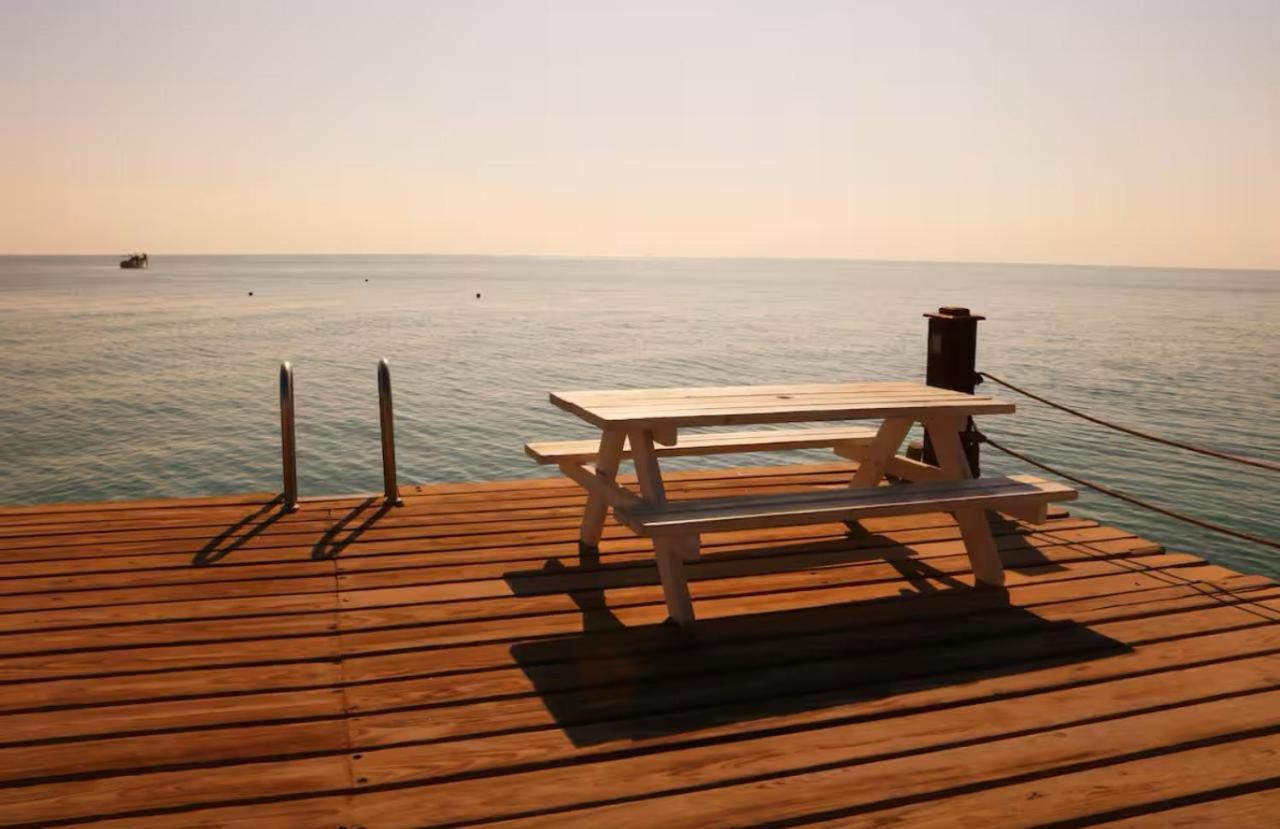 A Sea View Spacious Cheering 5 Bedroom Villa Ain Sokhna "Ain Bay" فيلا كاملة للإيجار قرية العين باي Айн Сохна Екстериор снимка