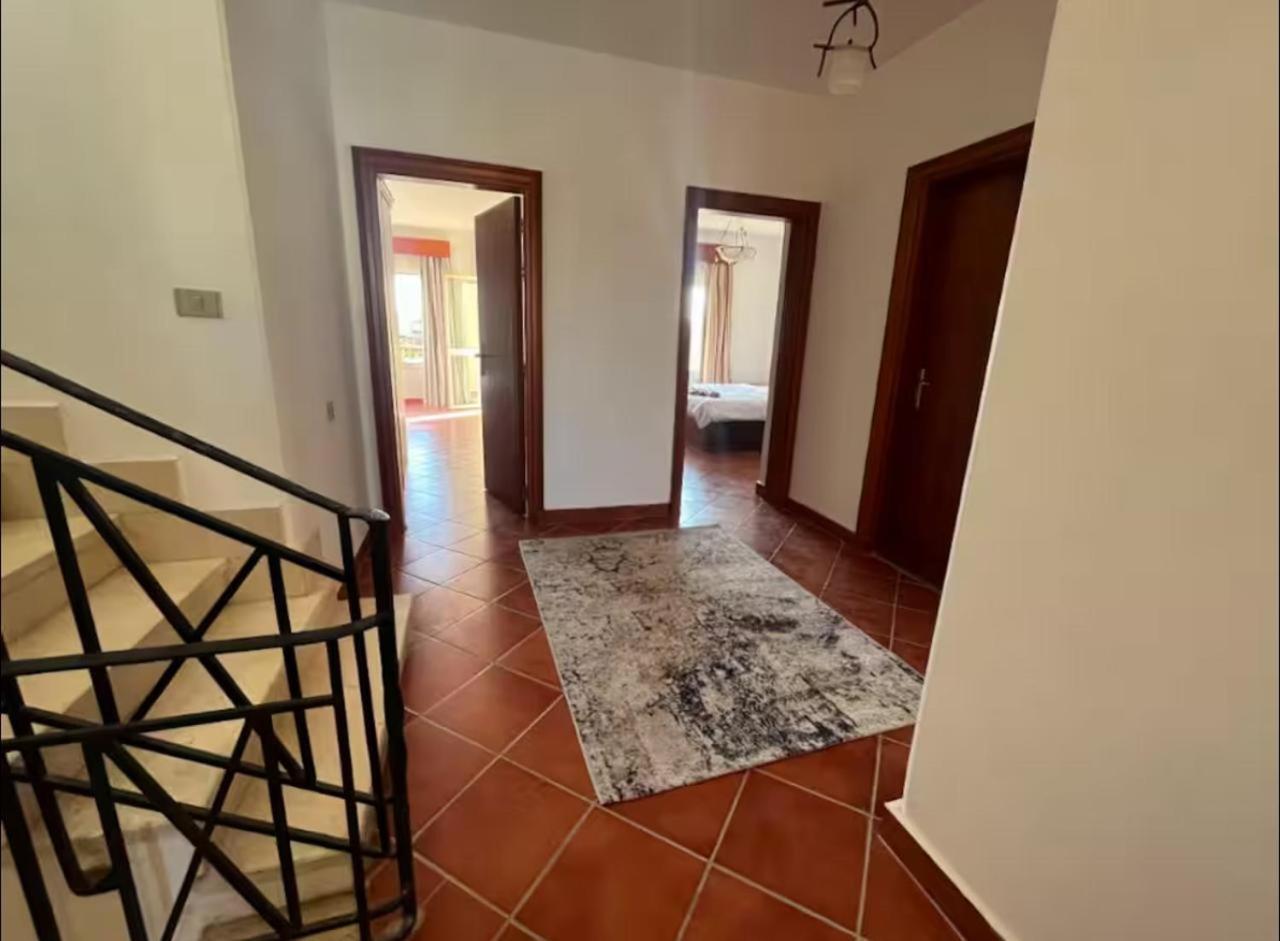 A Sea View Spacious Cheering 5 Bedroom Villa Ain Sokhna "Ain Bay" فيلا كاملة للإيجار قرية العين باي Айн Сохна Екстериор снимка